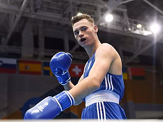 Nevin gets Ireland off to winn...