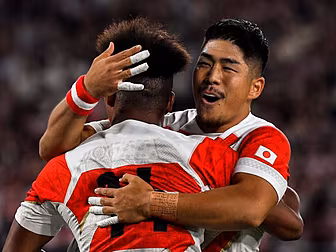 Matsushima hat-trick helps Jap...