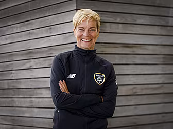 Vera Pauw to meet with former...