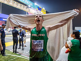 Brendan Boyce moonwalks into 6...
