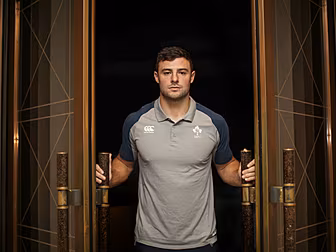 Robbie Henshaw starts as Irela...