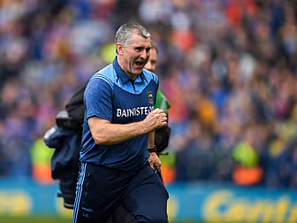 Sheedy to stay on with Tipp fo...