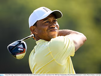 Tiger Woods reveals another kn...