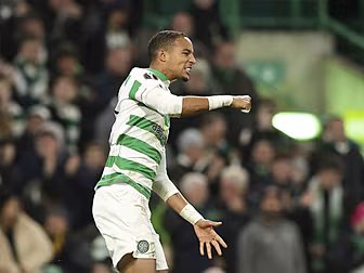 Europa League: Comeback wins f...