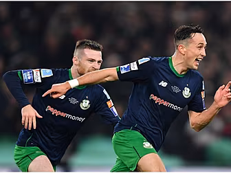 Shamrock Rovers win record 25t...