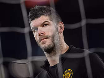Forster staying with Celtic fo...