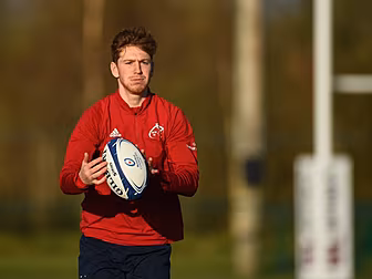 Academy outhalf Ben Healy to m...