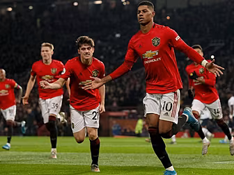 Liverpool thump Toffees as Uni...