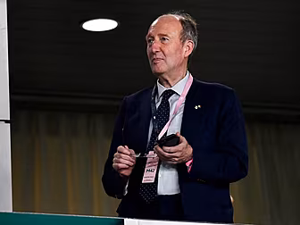 Government to bypass FAI to fu...