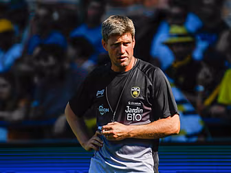 Ronan O'Gara signs for three y...