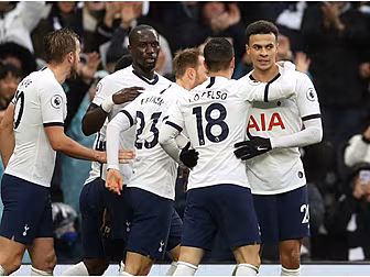 Tottenham come from behind to...