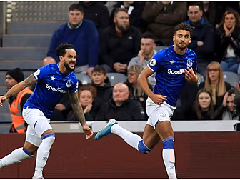 'He can be a top striker' | An...