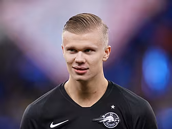Erling Haaland signs for Borus...