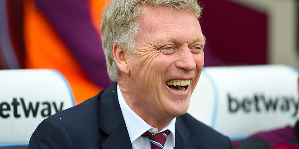 WATCH: Moyes recalls players h...