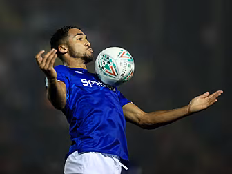 Cenk Tosun joins Crystal Palac...