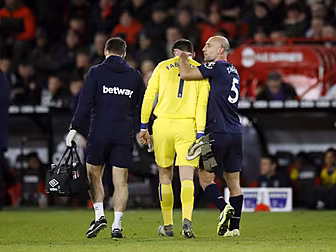 West Ham's Lukasz Fabianski fa...