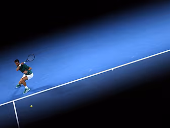 Djokovic ends Federer's Austra...
