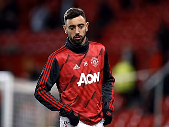 Manchester United confirm sign...