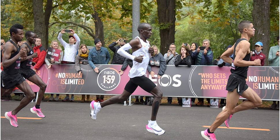 Kipchoge's marathon record sho...