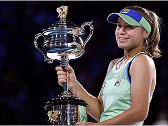 Sofia Kenin claims first Grand...