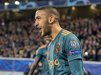 Chelsea confirm deal to sign H...