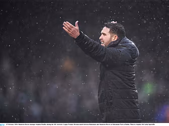 Bradley hails players after 'g...