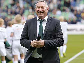 FC Cincinnati coach Ron Jans q...