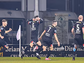 Jordan Flores' wonder-goal tak...