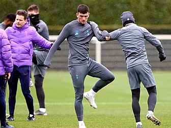 Mourinho says Troy Parrott wil...