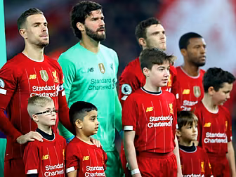 Liverpool ban mascots from Anf...