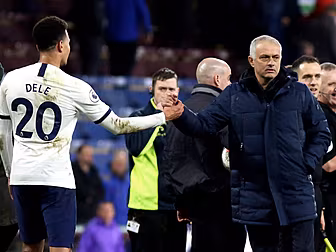 Mourinho says lack of striker...
