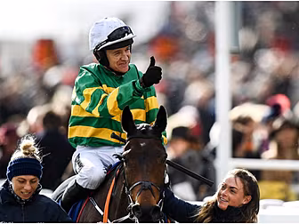 The Cheltenham Show: Gold Cup,...