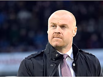Sean Dyche wins Premier League...