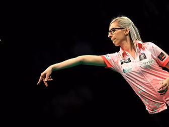 Darts players offered financia...