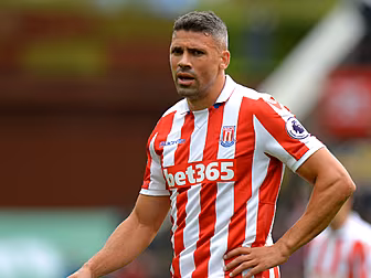 Jonathan Walters condemns Brit...