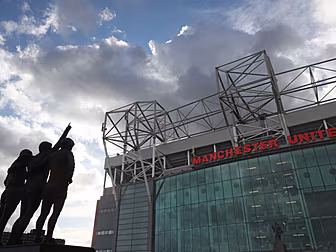 Manchester United suing Footba...