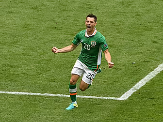 Wes Hoolahan to return to Tolk...