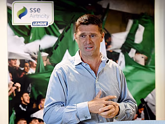 Niall Quinn | FIFA, Streaming...