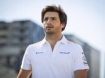Carlos Sainz to to replace Seb...