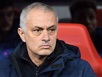 Jose Mourinho denies reports t...