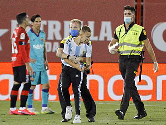 La Liga to prosecute after Mes...