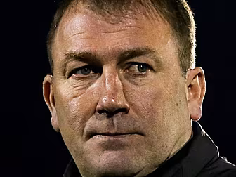 Alan Reynolds leaves Waterford...