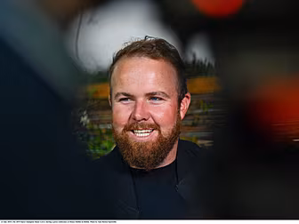 Shane Lowry continues love aff...