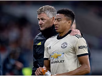Should Jesse Lingard get out o...