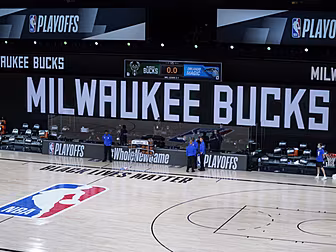 Milwaukee Bucks boycott playof...