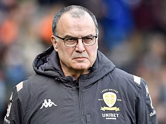 Bielsa signs a new one year de...