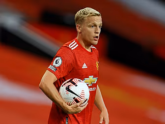 United's treatment of Van de B...