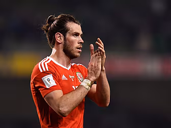 Knee injury to keep Gareth Bal...