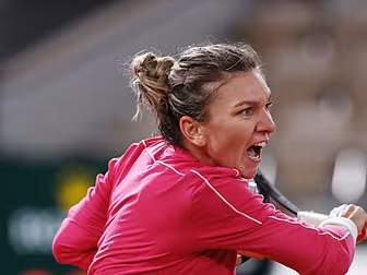 Ruthless Simona Halep powers i...