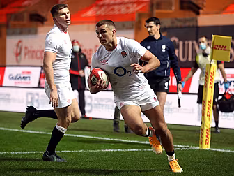 England secure top spot in Gro...